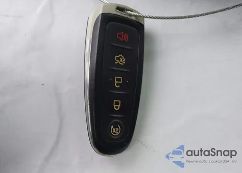 2014 Ford Focus Titanium из США, поврежденный, VIN 1FADP3N26EL300579